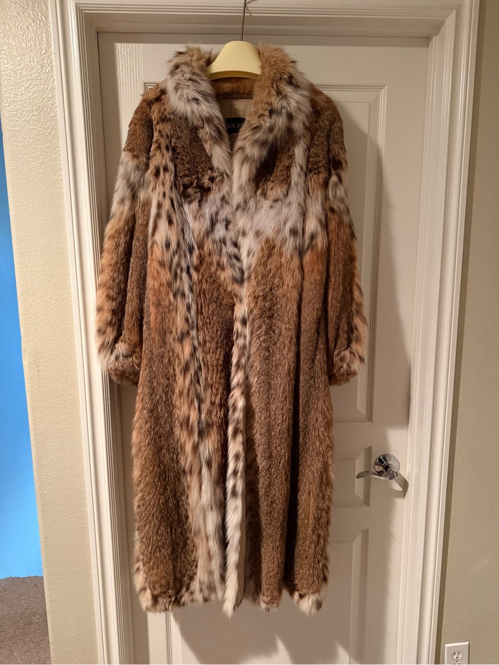 Adolfo Brown Lynx Fur Long Coat with Spotted Trim